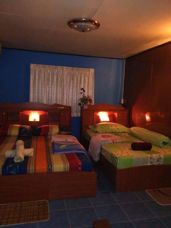 Patchaya Guesthouse Амфава Екстериор снимка