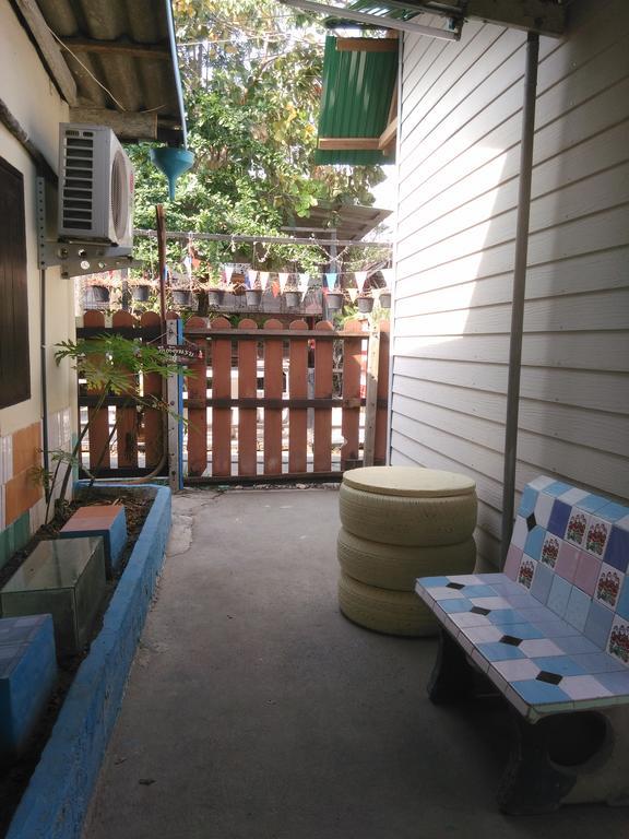 Patchaya Guesthouse Амфава Екстериор снимка