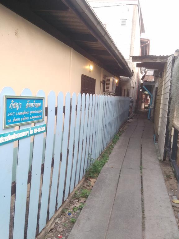 Patchaya Guesthouse Амфава Екстериор снимка